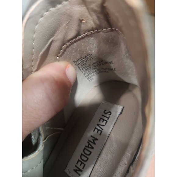 STEVE MADDEN Grey SUEDE HIGH TOP WEDGE SLIP ON SNEAKERS WOMEN'S 5.5M - Picture 6 of 7